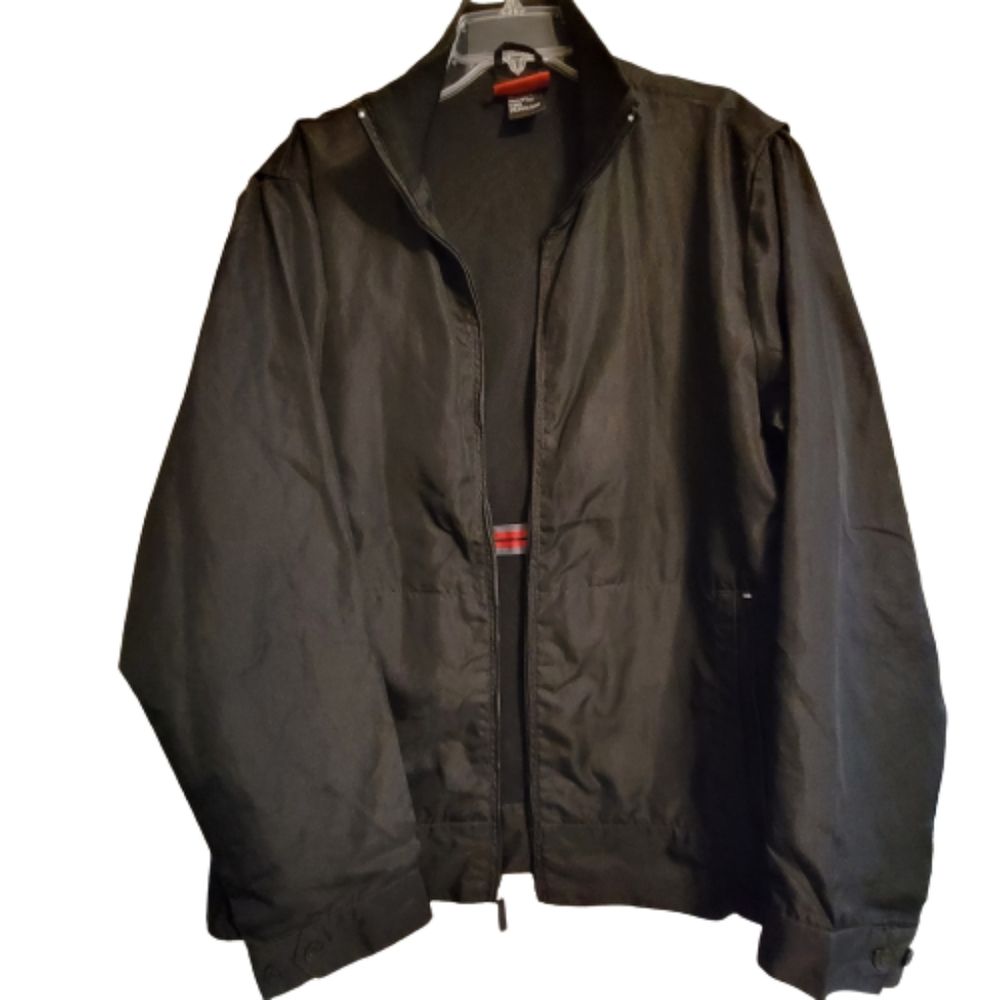 ID wear men's size: extra large zip-up black windbreaker jacket 100% polyester